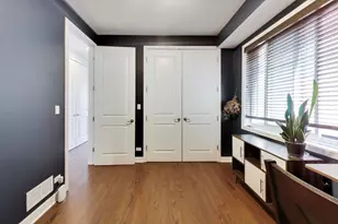 2241 W Roscoe St, Chicago, IL 60618 - Photo 17