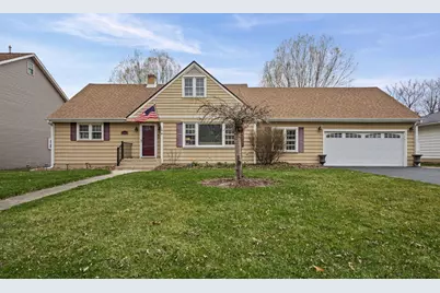 420 Summit Street, Algonquin, IL 60102 - Photo 1