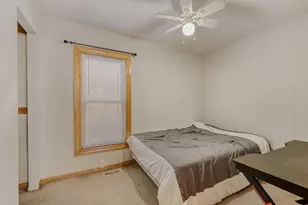 3333 S Emerald Ave, Chicago, IL 60616 - Photo 11