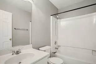 1870 Middlebury Dr, Aurora, IL 60503 - Photo 19