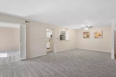 720 St. Andrews Lane #24, Crystal Lake, IL 60014 - Photo 5