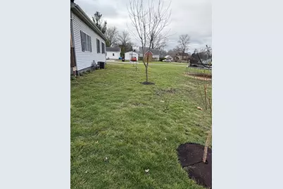 609 E Clay Street, Clifton, IL 61727 - Photo 9