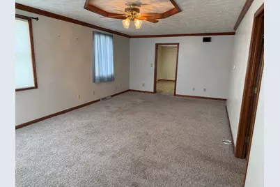 609 E Clay Street, Clifton, IL 61727 - Photo 15