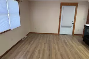 609 E Clay St, Clifton, IL 61727 - Photo 31