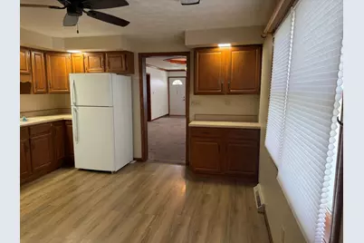 609 E Clay Street, Clifton, IL 61727 - Photo 33