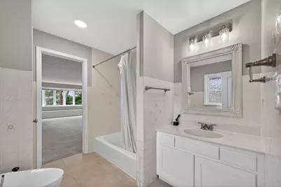 270 S Ott Avenue, Glen Ellyn, IL 60137 - Photo 17