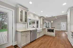 270 S Ott Ave, Glen Ellyn, IL 60137 - Photo 13