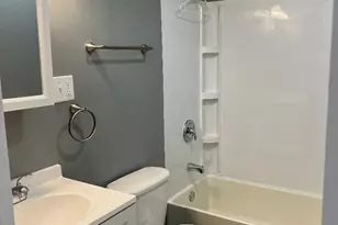 341 S Harrison Ave, Kankakee, IL 60901 - Photo 3