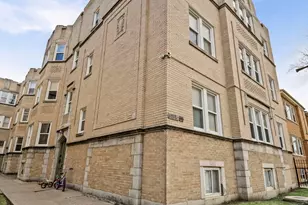 6319 N Sacramento Ave, Chicago, IL 60659 - Photo 1