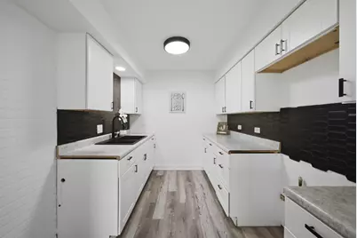 1670 College Green Drive, Elgin, IL 60123 - Photo 11