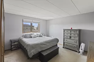 7301 Evergreen Dr, Orland Park, IL 60462 - Photo 19