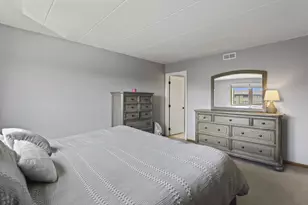 7301 Evergreen Dr, Orland Park, IL 60462 - Photo 21