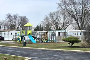 57 Curricle Rd, Wheeling, IL 60090 - Photo 15