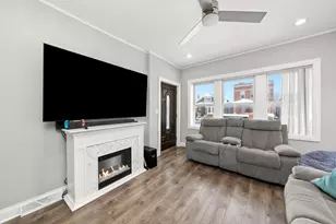 1832 S 55th Ct, Cicero, IL 60804 - Photo 3