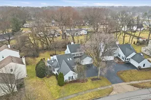 1095 Devonshire Ave, Naperville, IL 60540 - Photo 43