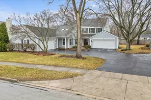 1095 Devonshire Ave, Naperville, IL 60540 - Photo 3