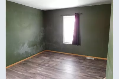 1069 Douglas Avenue, Aurora, IL 60505 - Photo 5