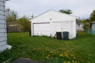 1069 Douglas Ave, Aurora, IL 60505 - Photo 9