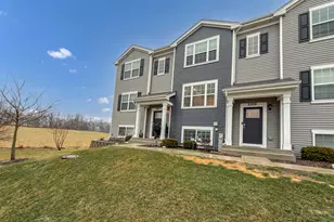 2509 Bella Dr, Pingree Grove, IL 60140 - Photo 3