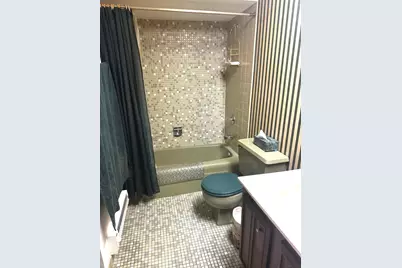 2333 N Neva Avenue #404C, Chicago, IL 60707 - Photo 5