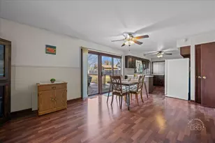 27W285 Bauer Rd, Naperville, IL 60563 - Photo 9