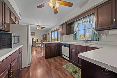 27W285 Bauer Road, Naperville, IL 60563 - Photo 7