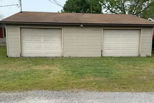 24 W Sloan St, Harrisburg, IL 62946 - Photo 13