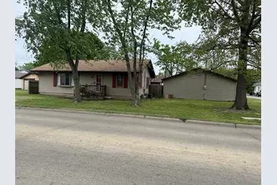 24 W Sloan Street, Harrisburg, IL 62946 - Photo 11