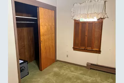 24 W Sloan Street, Harrisburg, IL 62946 - Photo 7