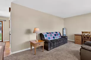 475 N 4th Ave, Coal City, IL 60416 - Photo 7