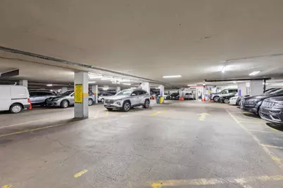 655 W Irving Park Road #3704, Chicago, IL 60613 - Photo 29