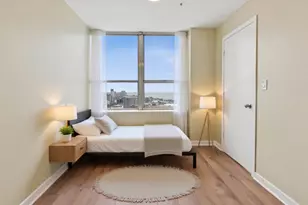 655 W Irving Park Rd, Chicago, IL 60613 - Photo 13