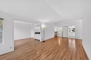 99 Ione Dr, South Elgin, IL 60177 - Photo 25