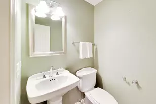 1317 W Grove St, Arlington Heights, IL 60005 - Photo 21