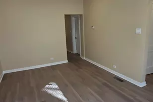 3111 N Central Park Ave, Chicago, IL 60618 - Photo 9