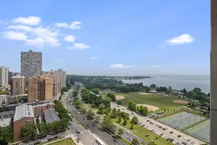 3600 N Lake Shore Dr, Chicago, IL 60613 - Photo 9