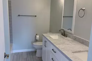 1260 Briarwood Ln, Libertyville, IL 60048 - Photo 15