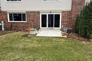 1260 Briarwood Ln, Libertyville, IL 60048 - Photo 19