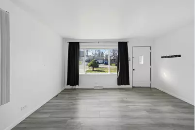 349 Woodland Drive, Grayslake, IL 60030 - Photo 3