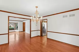 1000 Sheringham Dr, Naperville, IL 60565 - Photo 13