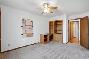 4828 6th Ave Dr, Moline, IL 61265 - Photo 13