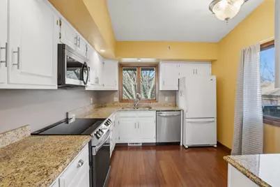 4828 6th Avenue Drive, Moline, IL 61265 - Photo 9