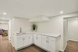 7947 S Kimbark Ave, Chicago, IL 60619 - Photo 23