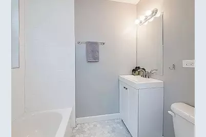 2343 W Foster Avenue #2, Chicago, IL 60625 - Photo 5