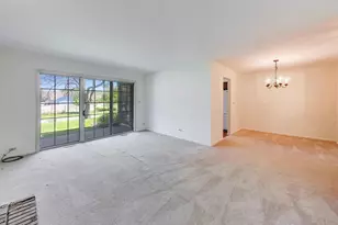 927 Kilkenny Dr, Wheaton, IL 60189 - Photo 9