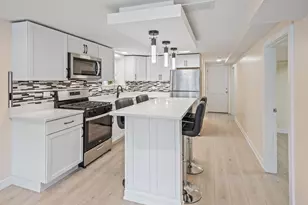 5219 W Deming Pl, Chicago, IL 60639 - Photo 3