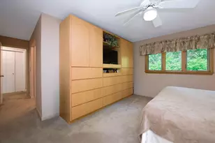 1196 Nottingham Ln, Elgin, IL 60120 - Photo 31