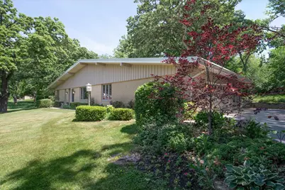 1196 Nottingham Lane, Elgin, IL 60120 - Photo 3