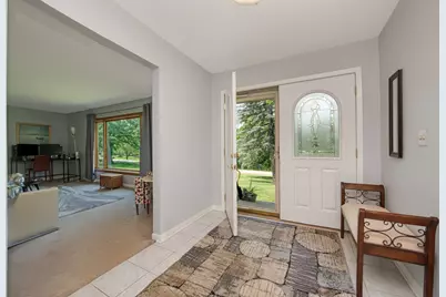 1196 Nottingham Lane, Elgin, IL 60120 - Photo 9
