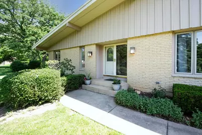 1196 Nottingham Lane, Elgin, IL 60120 - Photo 7
